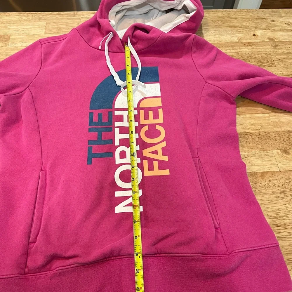 The North Face women’s pink hoodie hiking camping size medium - Picture 9 of 10